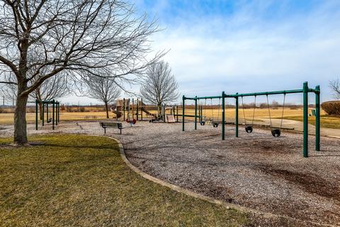 247 Cedarfield Dr, Bartlett, IL 60103 photo 35