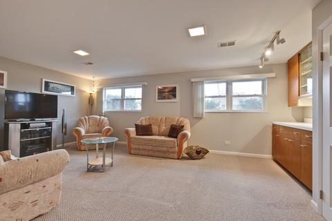 605 Cordial Dr, Des Plaines, IL 60018 photo 23