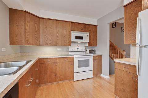 605 Cordial Dr, Des Plaines, IL 60018 photo 11