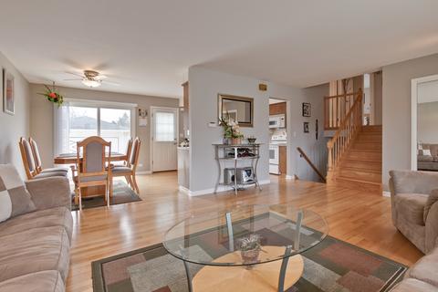 605 Cordial Dr, Des Plaines, IL 60018 photo 6