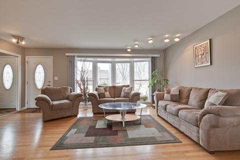 605 Cordial Dr, Des Plaines, IL 60018 photo 5