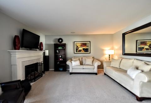 630 Jamison Ln, Hoffman Estates, IL 60169 photo 5