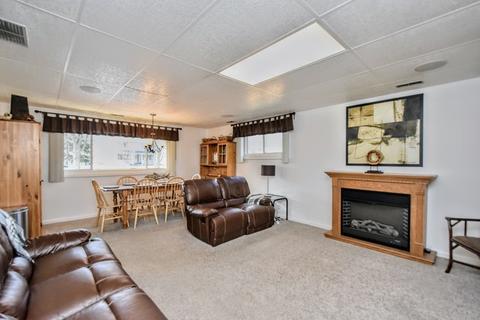 630 Jamison Ln, Hoffman Estates, IL 60169 photo 12
