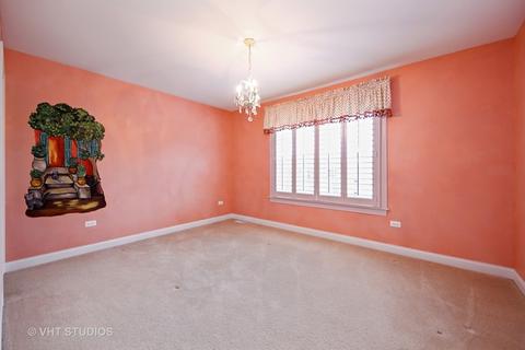 2034 Windham Cir, Wheaton, IL 60187 photo 16