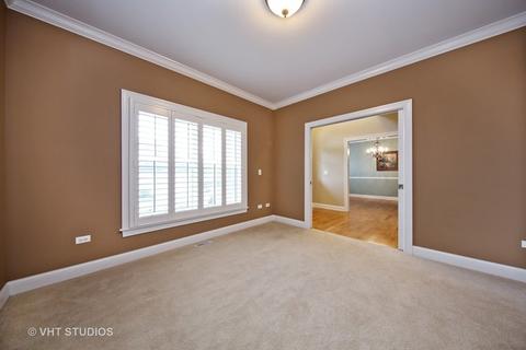 2034 Windham Cir, Wheaton, IL 60187 photo 4