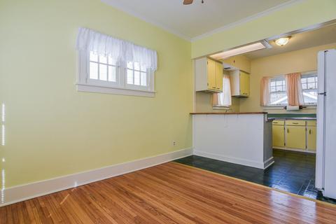 6 S Fordham Ave, Aurora, IL 60506 photo 9
