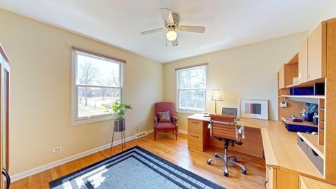 2049 Creekside Dr, Wheaton, IL 60189 photo 22