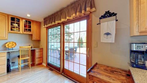 2049 Creekside Dr, Wheaton, IL 60189 photo 11