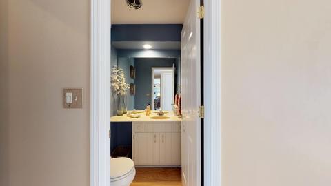 2049 Creekside Dr, Wheaton, IL 60189 photo 14