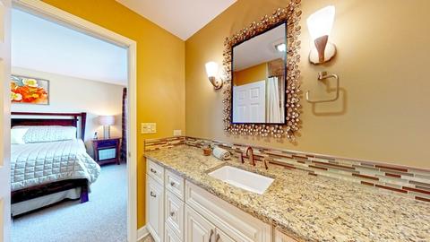 2049 Creekside Dr, Wheaton, IL 60189 photo 18