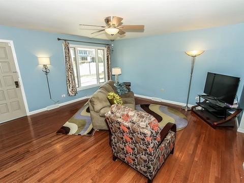 1245 N Lyle Ave, Elgin, IL 60123 photo 4