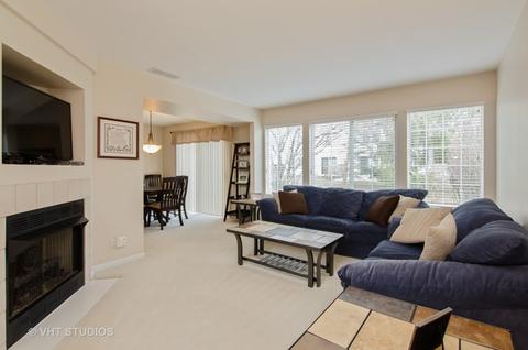 1326 Summersweet Ln, Bartlett, IL 60103 photo 3