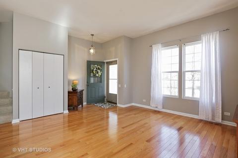 2341 Nantucket Ln, Elgin, IL 60123 photo 2
