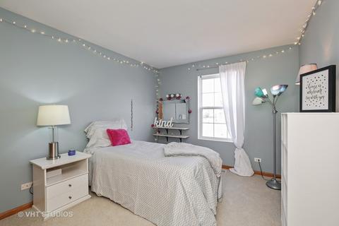 2341 Nantucket Ln, Elgin, IL 60123 photo 11