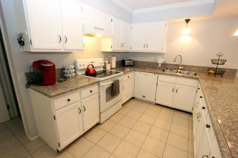 5 Hampton On Auburn Dr, Rolling Meadows, IL 60008 photo 10