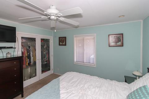 177 E Walnut Ave, Des Plaines, IL 60016 photo 12