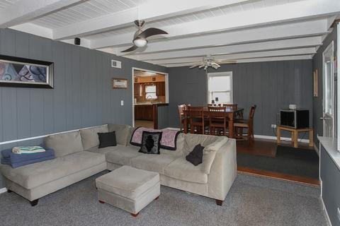 177 E Walnut Ave, Des Plaines, IL 60016 photo 10