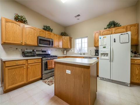 2214 Scott Ln, Aurora, IL 60502 photo 7