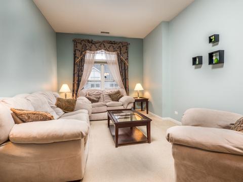 2214 Scott Ln, Aurora, IL 60502 photo 3