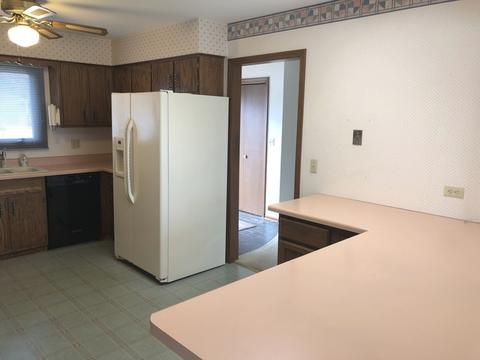 239 Brookside Dr, Elgin, IL 60123 photo 9