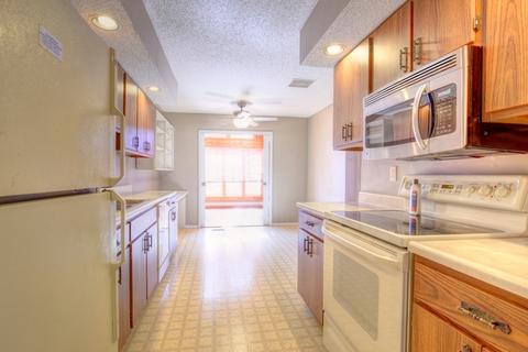 1609 Devonshire Dr, Champaign, IL 61821 photo 10
