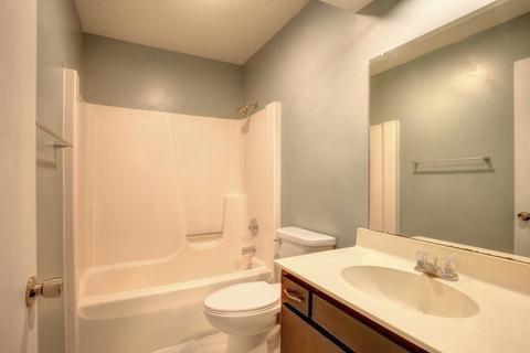 1609 Devonshire Dr, Champaign, IL 61821 photo 20