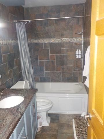 1036 Valewood Rd, Bartlett, IL 60103 photo 9