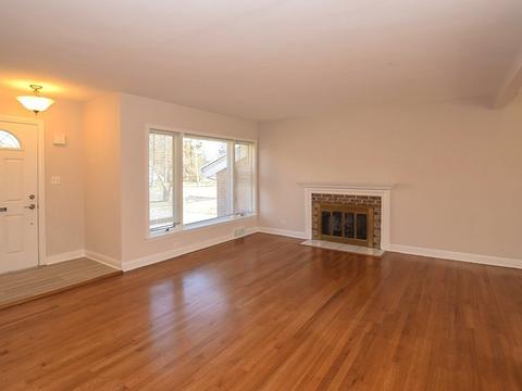 1402 Evergreen St, Wheaton, IL 60187 photo 3