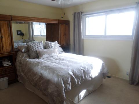 1525 Fairfield Ln, Hoffman Estates, IL 60169 photo 17