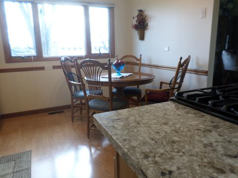 1525 Fairfield Ln, Hoffman Estates, IL 60169 photo 6