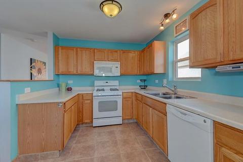 2220 Ashbrook Ln, Plainfield, IL 60586 photo 7