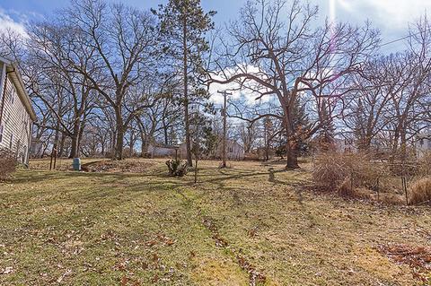 905 Paul St, Mchenry, IL 60050 photo 3