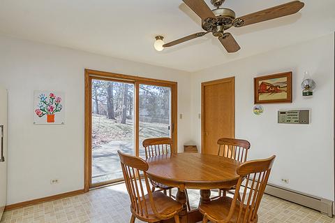 905 Paul St, Mchenry, IL 60050 photo 8