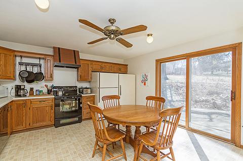 905 Paul St, Mchenry, IL 60050 photo 6