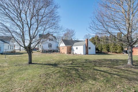 209 E Main St, Reddick, IL 60961 photo 18