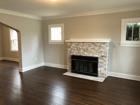 727 Prospect St, Elgin, IL 60120 photo 3