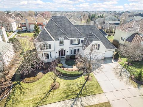 3352 White Eagle Dr, Naperville, IL 60564 photo 1