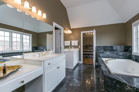 3352 White Eagle Dr, Naperville, IL 60564 photo 23