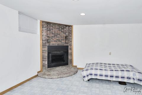 586 E Golf Rd, Des Plaines, IL 60016 photo 22