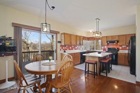 1670 Preston St, Algonquin, IL 60102 photo 4
