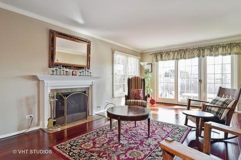 913 Wheaton Oaks Dr, Wheaton, IL 60187 photo 7
