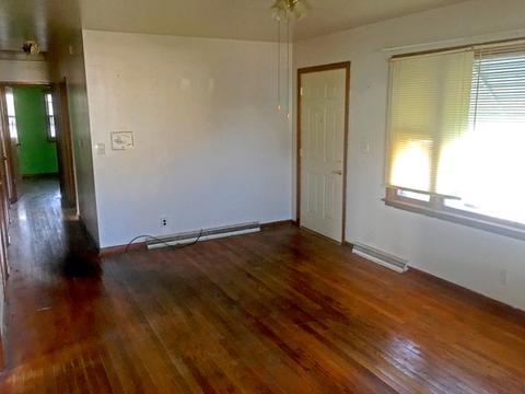 33 Miller Ave, Aurora, IL 60505 photo 3