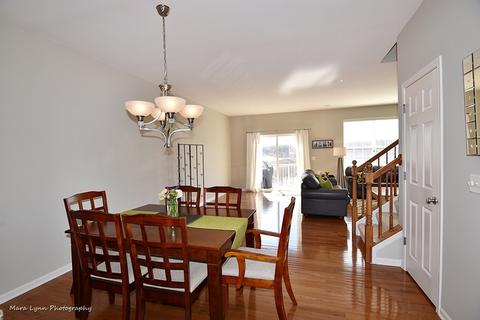 272 Cassidy Ln, Elgin, IL 60124 photo 8