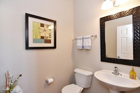 272 Cassidy Ln, Elgin, IL 60124 photo 25