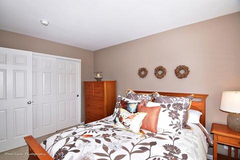 272 Cassidy Ln, Elgin, IL 60124 photo 23