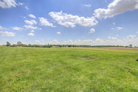 411 W Monroe St, Philo, IL 61864 photo 33