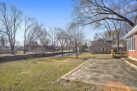 1121 W Circle Ct, Mchenry, IL 60051 photo 11