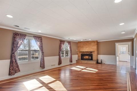 1121 W Circle Ct, Mchenry, IL 60051 photo 4