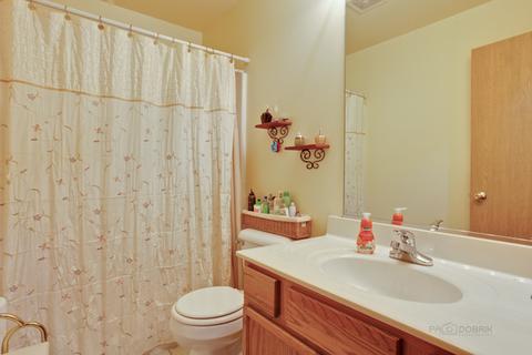 537 Sandy Ct, Harvard, IL 60033 photo 14