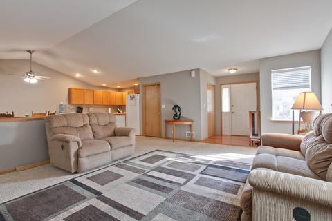 537 Sandy Ct, Harvard, IL 60033 photo 6